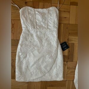 New with tags. Never worn before. From Lulu’s size small